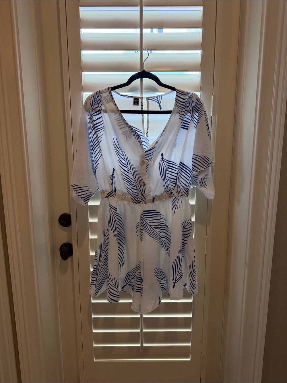 SHEIN White and Royal Blue Palm Romper - 0XL